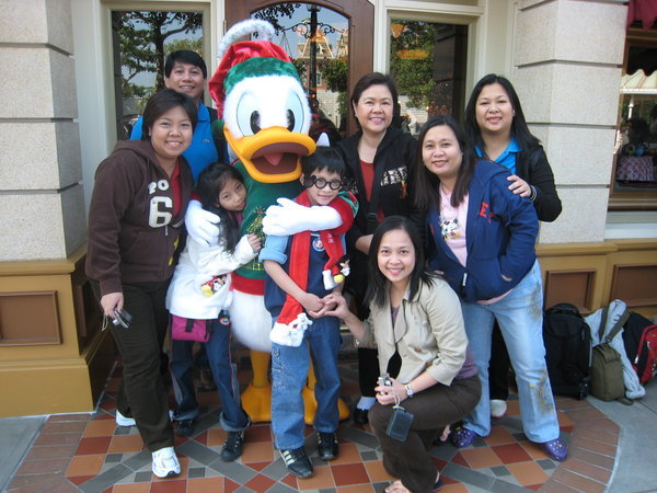 La Familia with Donald Duck
