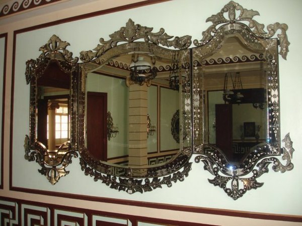 Mirror, Mirrors On The Wall