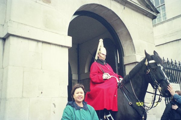 Buckingham Palace Guard 2000