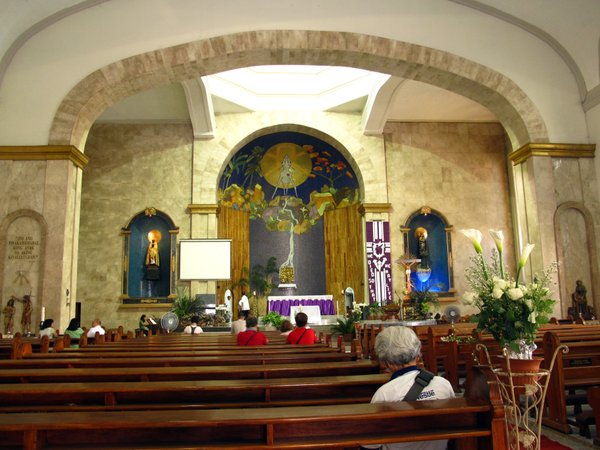 Inside Santa Cruz Church