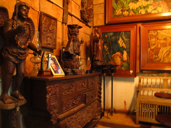 Inside Balaw Balaw Restaurant