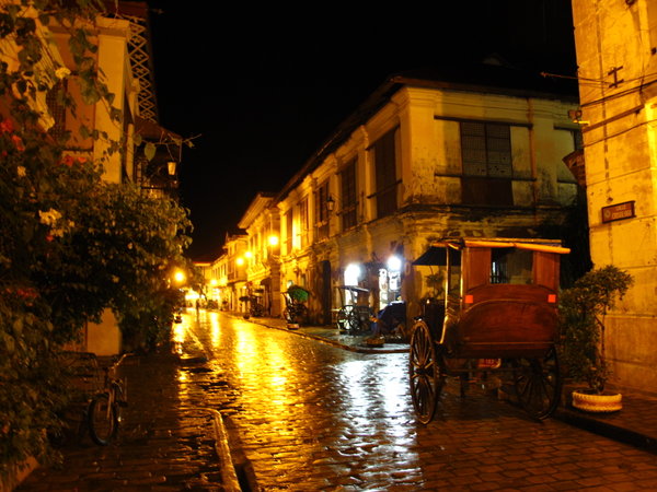 Calle Crisologo By Night