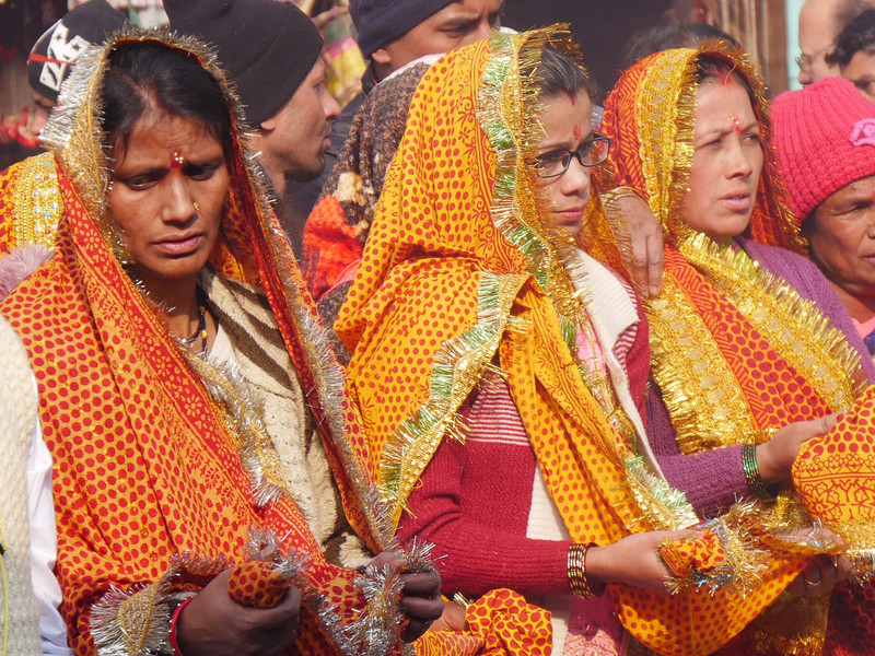 Women at the thread ceremony