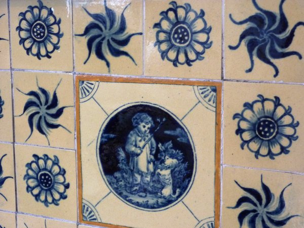 Castle Drogo - bathroom tiles