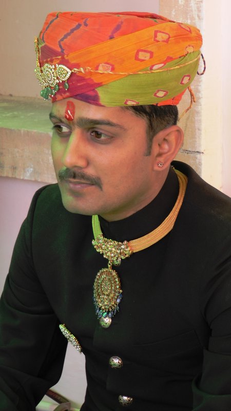Pintu - the well-dressed groom