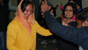 Sheetal and her husband Vinku dance with Jagdish