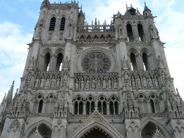 Amiens Cathedral front on