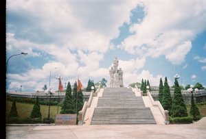 Behi River Demarkation Memorial.In celebration North and South Vietnam Reunification (26)